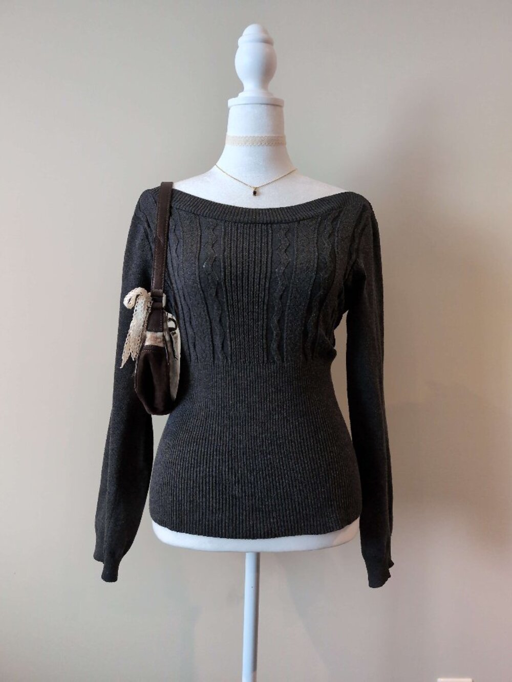 Vintage Suzy Shier Charcoal Grey Boat Neck Cable Knit Fitted Sweater